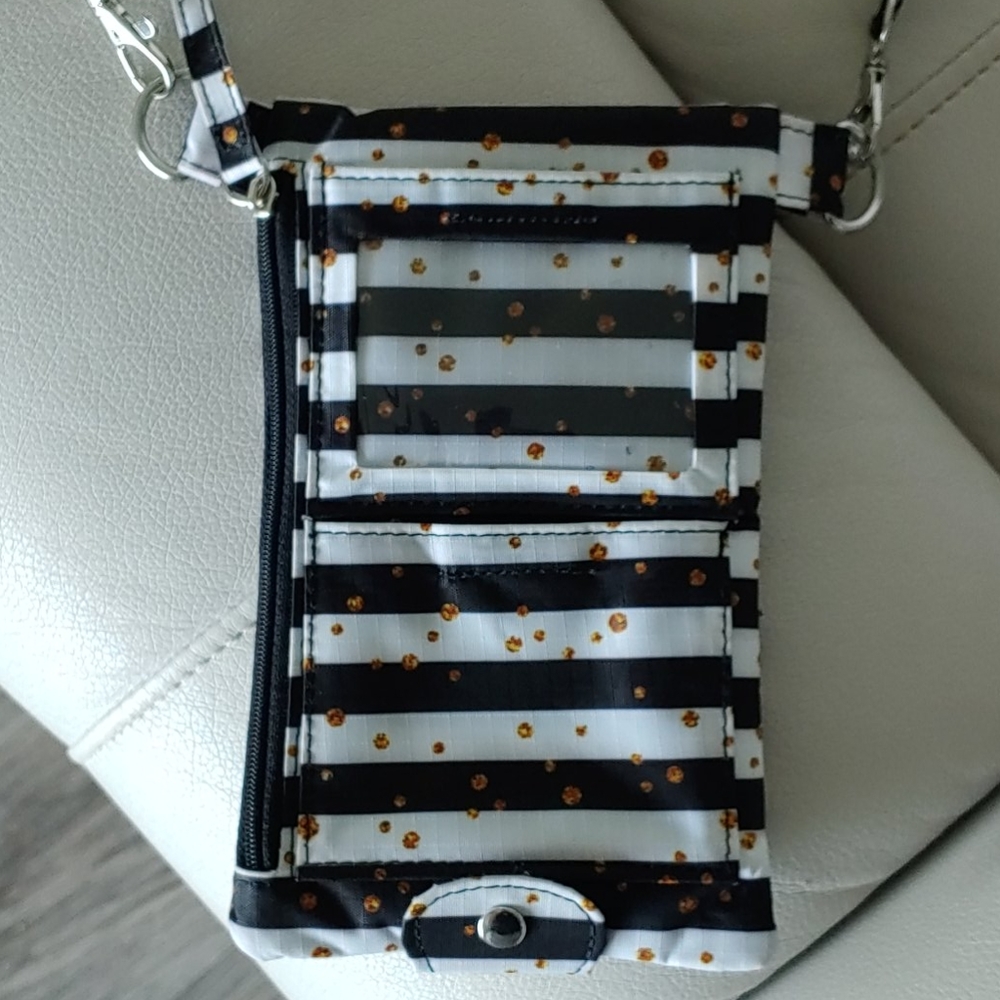 Travel pouch